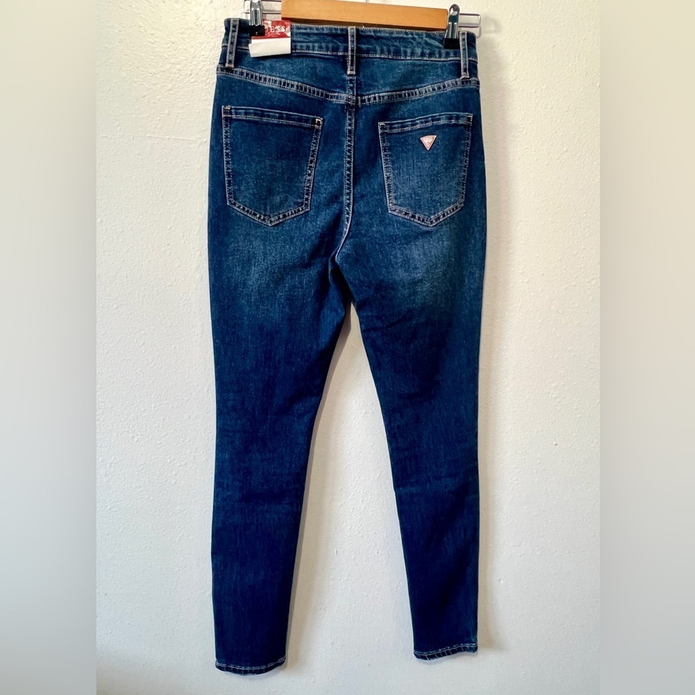 Guess NWT Simmone Super High Rise Skinny Jean - Size 28 - Picture 7 of 16